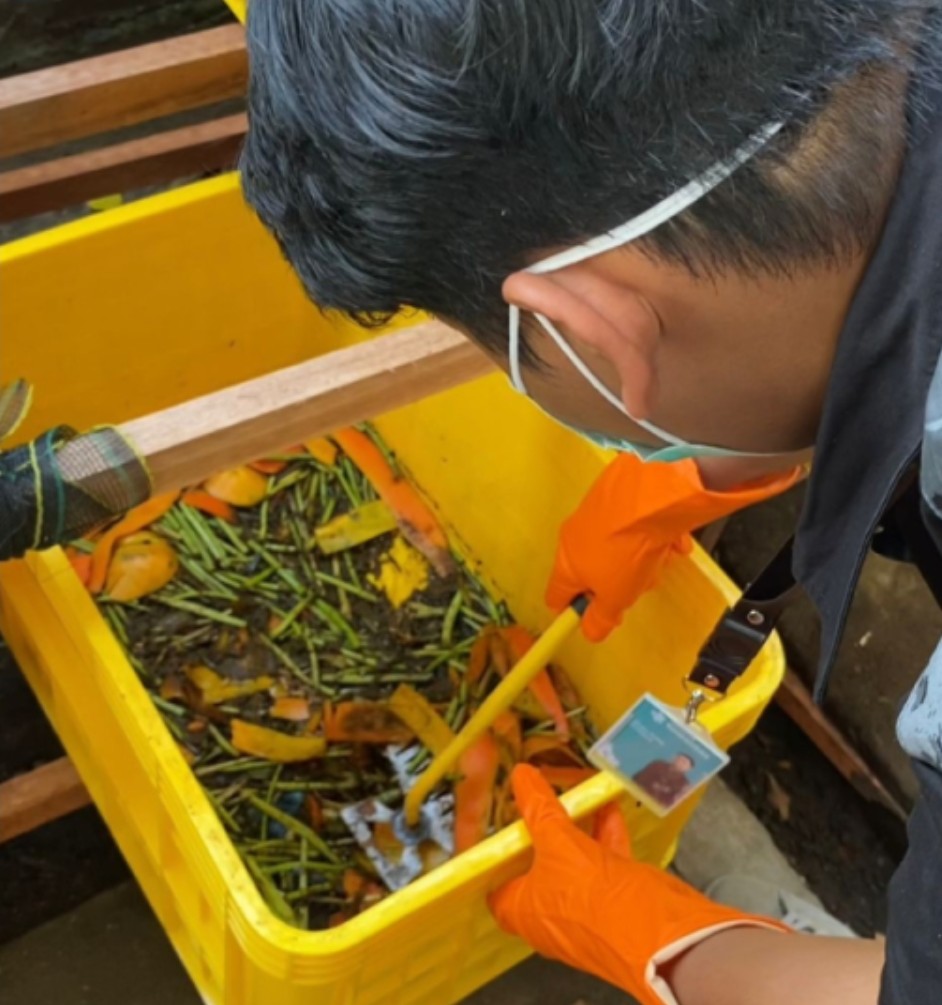 Instalasi Kesehatan Lingkungan RSUP Dr. M. Djamil Padang mengembangkan pengolahan limbah organik dengan memanfaatkan larva BSF atau maggot.Foto: Humas RSUP M Djamil Padang