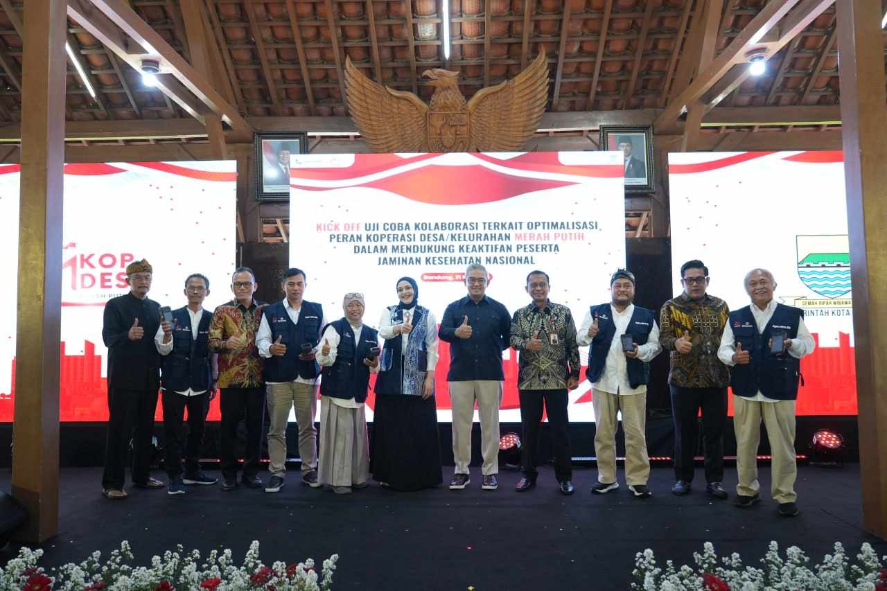 BPJS Kesehatan bersama Pemko Bandung memperkuat kolaborasi melalui KKMP dalam mendukung peningkatan akses layanan Program JKN. Foto: Dokumentasi BPJS Kesehatan